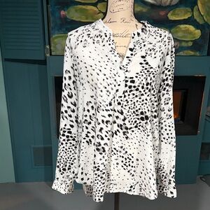 Hilary Radley Black and White Patterned Blouse